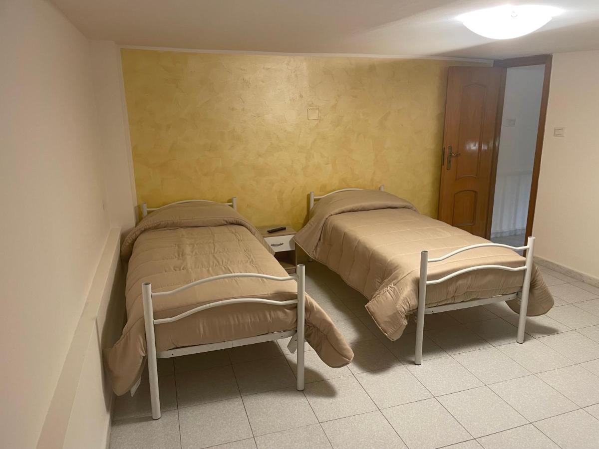 Casa Vacanza Al Solito Posto Pompei Bagian luar foto